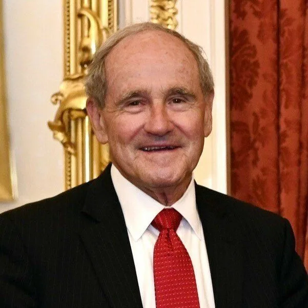 🇺🇸 El senador Jim Risch confirmó que el Senado iniciará el proceso para aprobar la Ley CLARITY el 15 de septiembre…