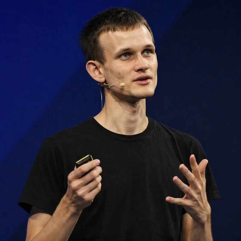 Vitalik Buterin rechaza que la IA haga invencibles los ciberataques