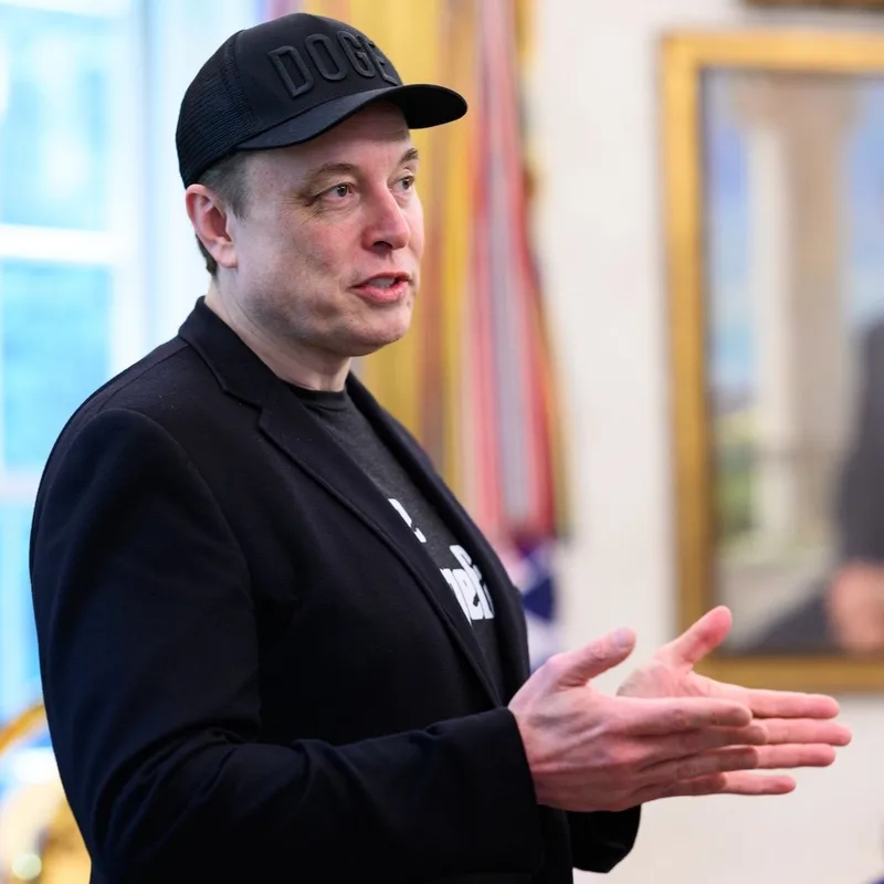 Musk prevé una consolidación masiva en el sector de IA