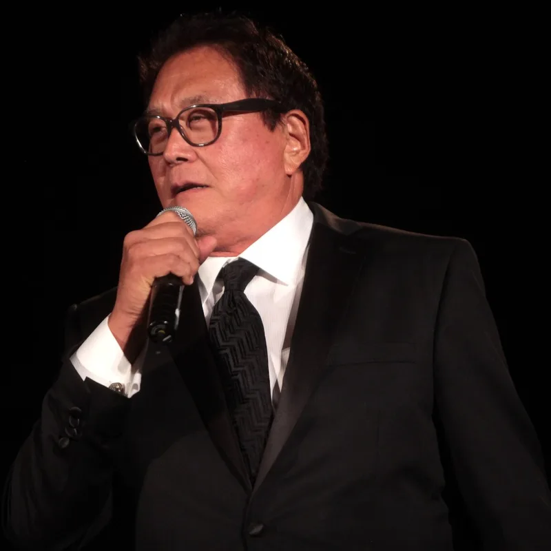 Kiyosaki apuesta por Bitcoin, oro y plata ante la inflación