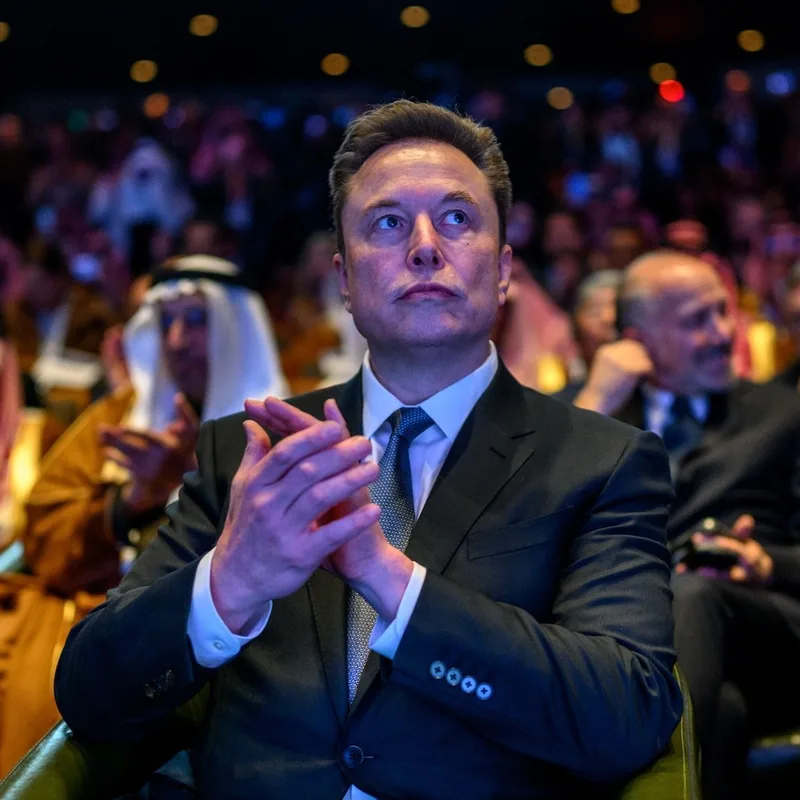 Elon Musk advierte sobre riesgos de la IA