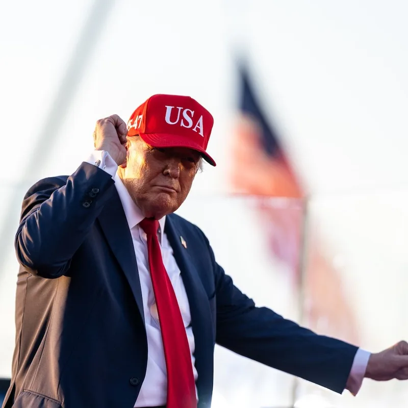Trump califica la IA de “superinteligencia” como el mayor avance histórico