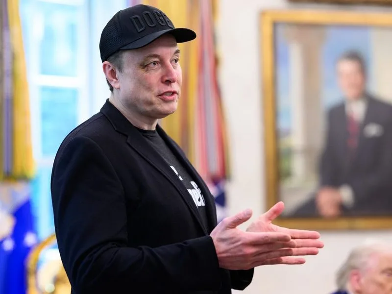⚡️ Elon Musk afirma que la fábrica de chips Terafab de Tesla y SpaceX en Texas se convertirá en el edificio más valioso…