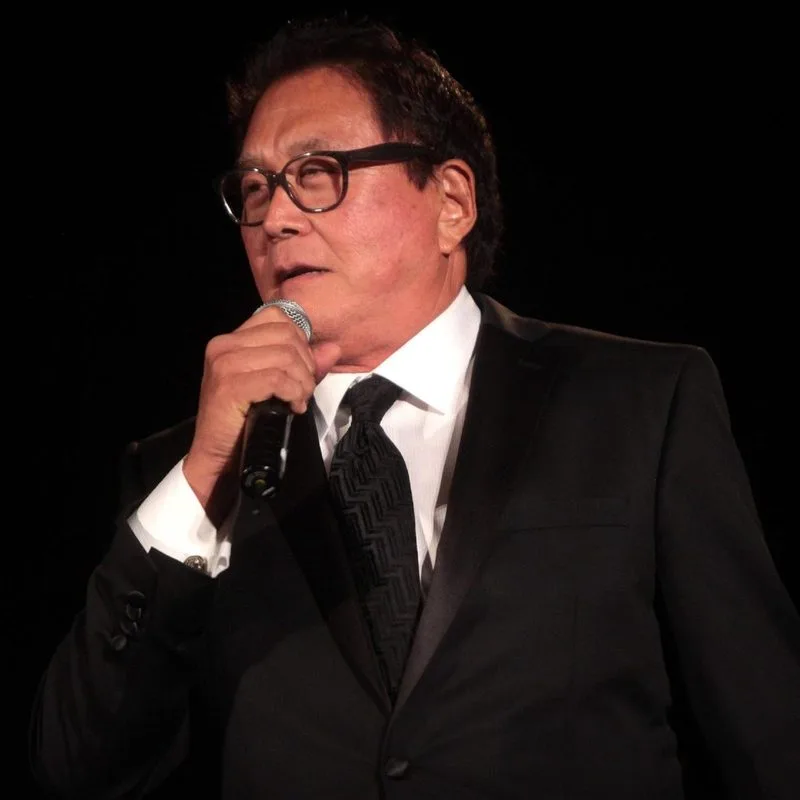 Kiyosaki advierte sobre deuda de EE. UU. y apuesta por la plata